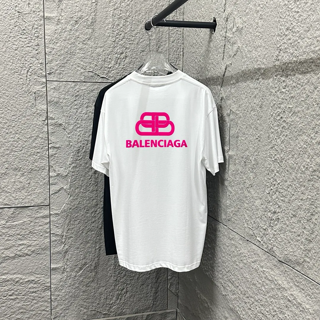 BALENCI*GA 2025 New Arrival T Classic Pink B T Same Style ：Black White Size： S （90-130 ） M （120-150 ） L （140-165 ） XL （160-180 ） XXL （180-210 ）